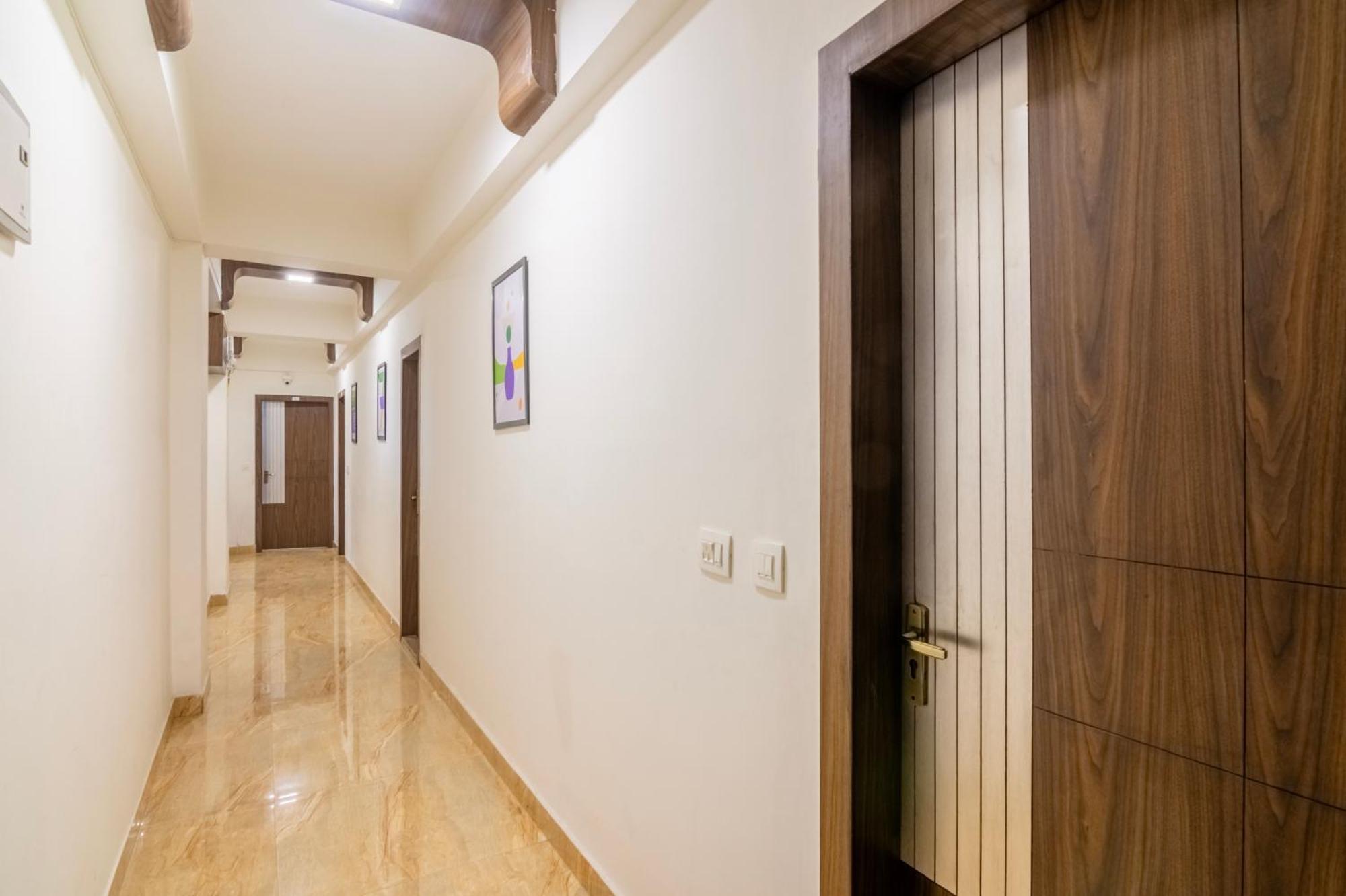 Treebo Petals Banquet & Suites - Kolkata Exterior photo