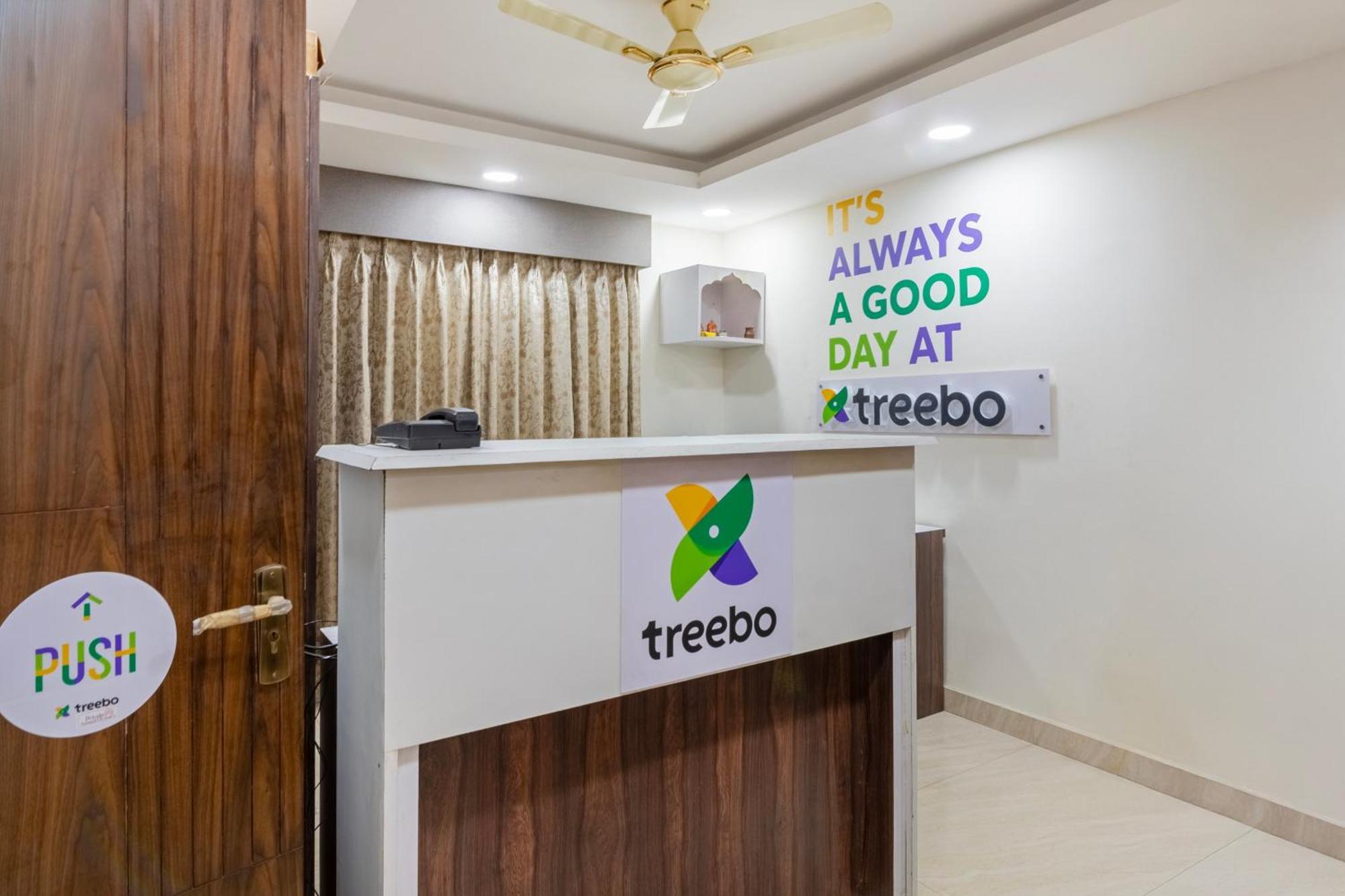 Treebo Petals Banquet & Suites - Kolkata Exterior photo