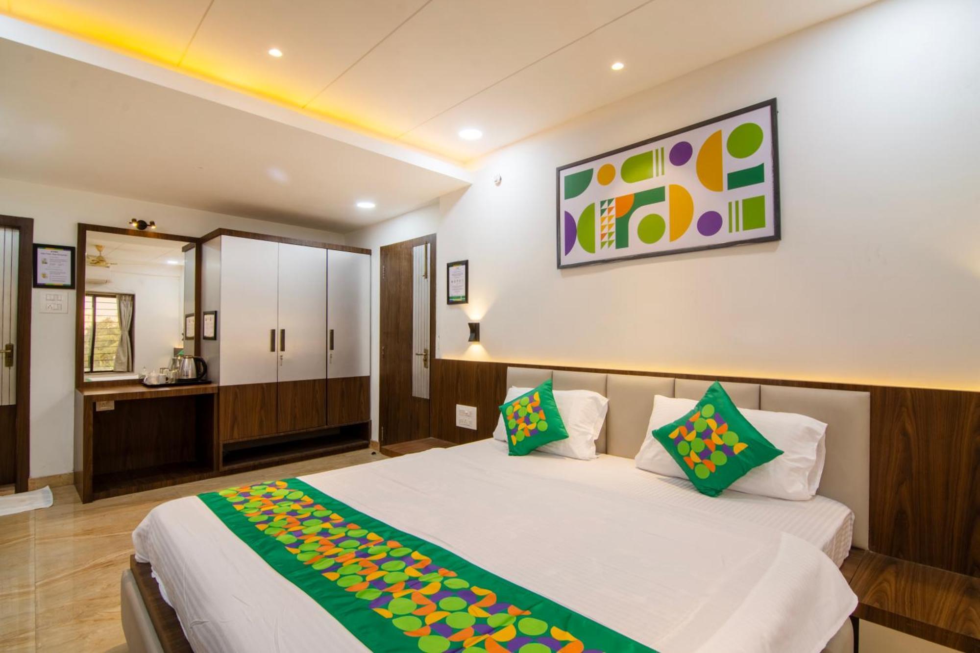 Treebo Petals Banquet & Suites - Kolkata Exterior photo